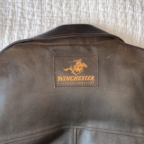 ** RARE FIND **. Winchester Firearms leather jacket. True collector's item.  2XL - Picture 5 of 5